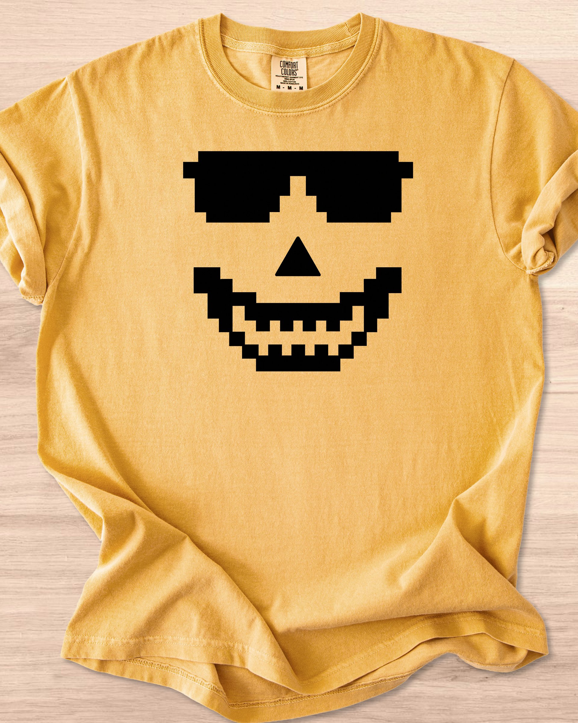 Pixelated Jack-o-Lantern Tee product image (44)