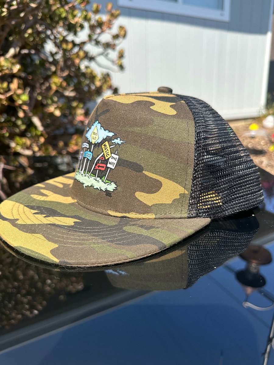 Button the Busker Snapback OG Street Art (Camouflage) product image (3)