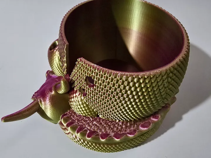 Purple to Green Dragon Yarn Bowl 3D printed 🐑 product image (2)