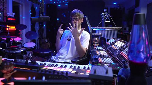 6 years Twitchin' and still movin forward

Thanks for all the moments so far 

I appreciate every single one of you 💜