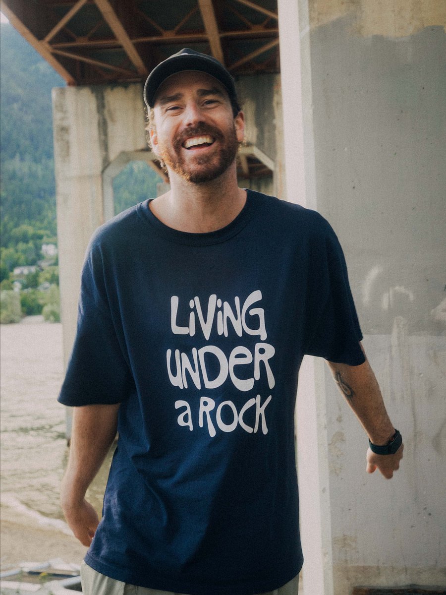 Living UAR tee product image (5)