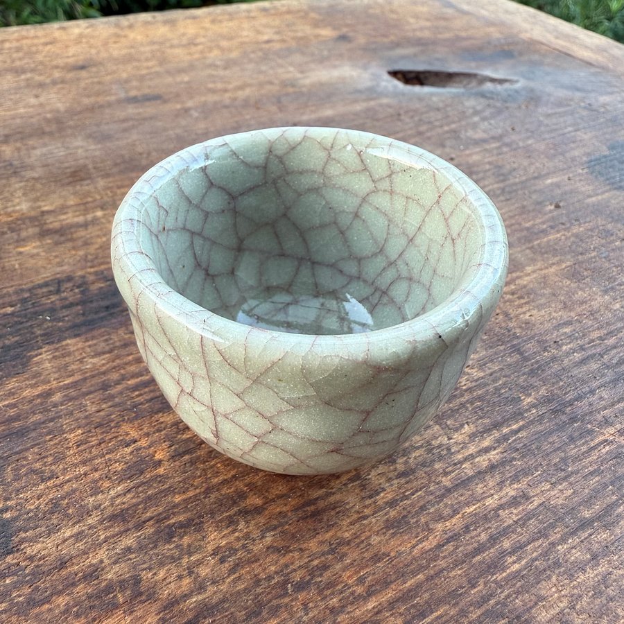 🎎 Crackle Glaze Japanese Sake Cup – Thick-Walled Stoneware – Japan Antique Roadshow product image (1)