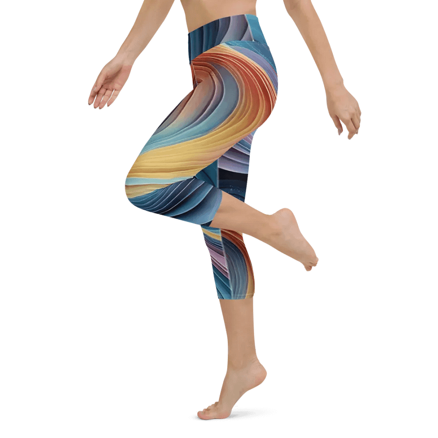 Swirl Bliss Capri Leggings product image (11)