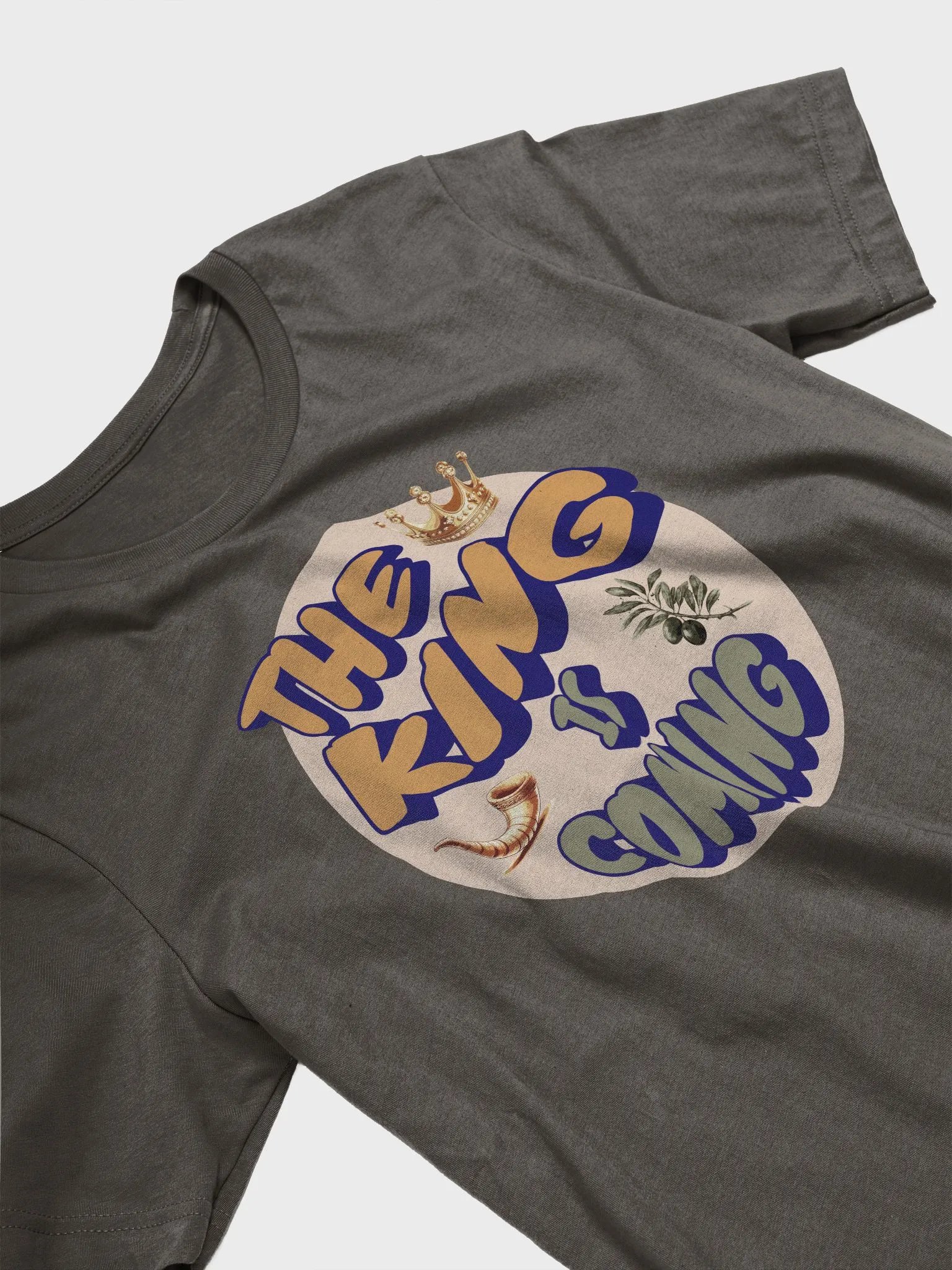 The King Is Coming T-Shirt product image (18)