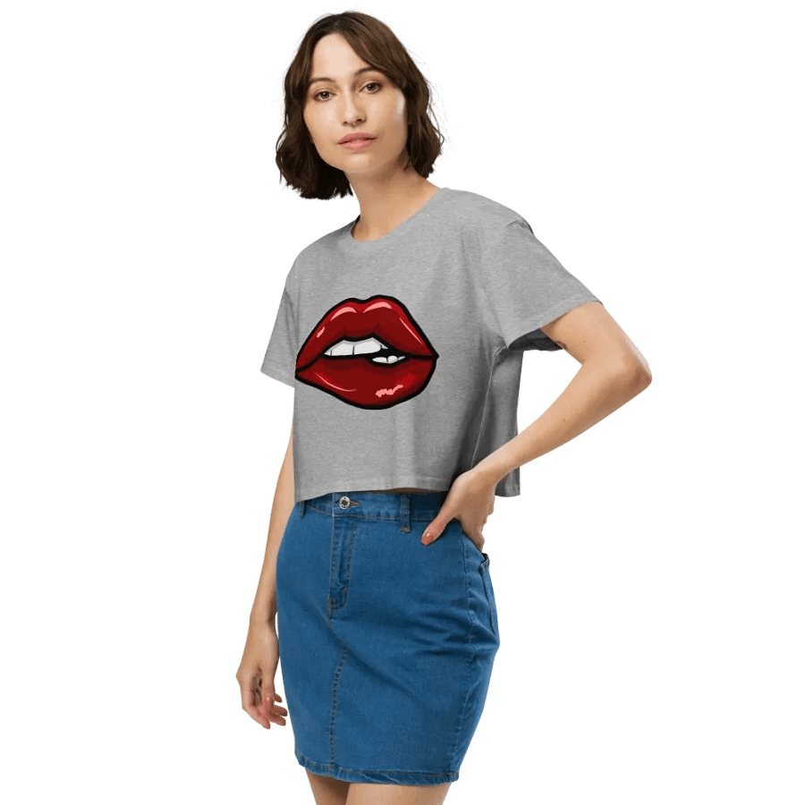 Lips Crop product image (78)
