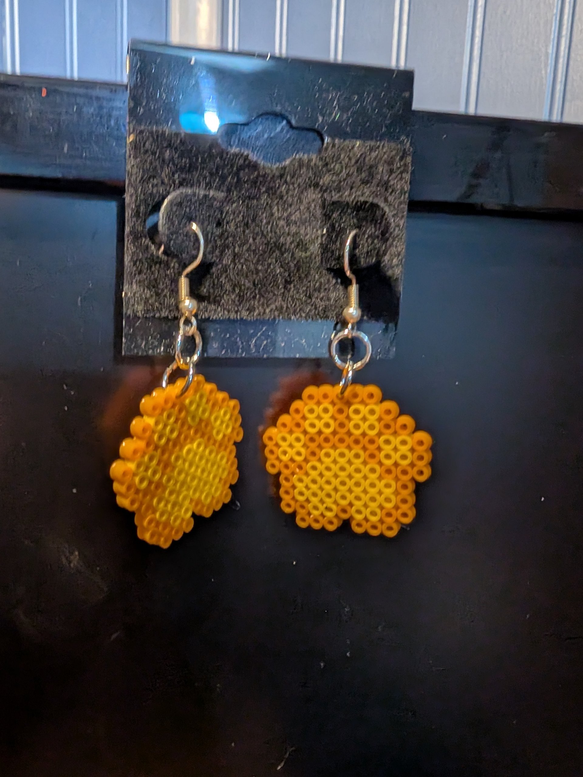 Paw Earring product image (2)