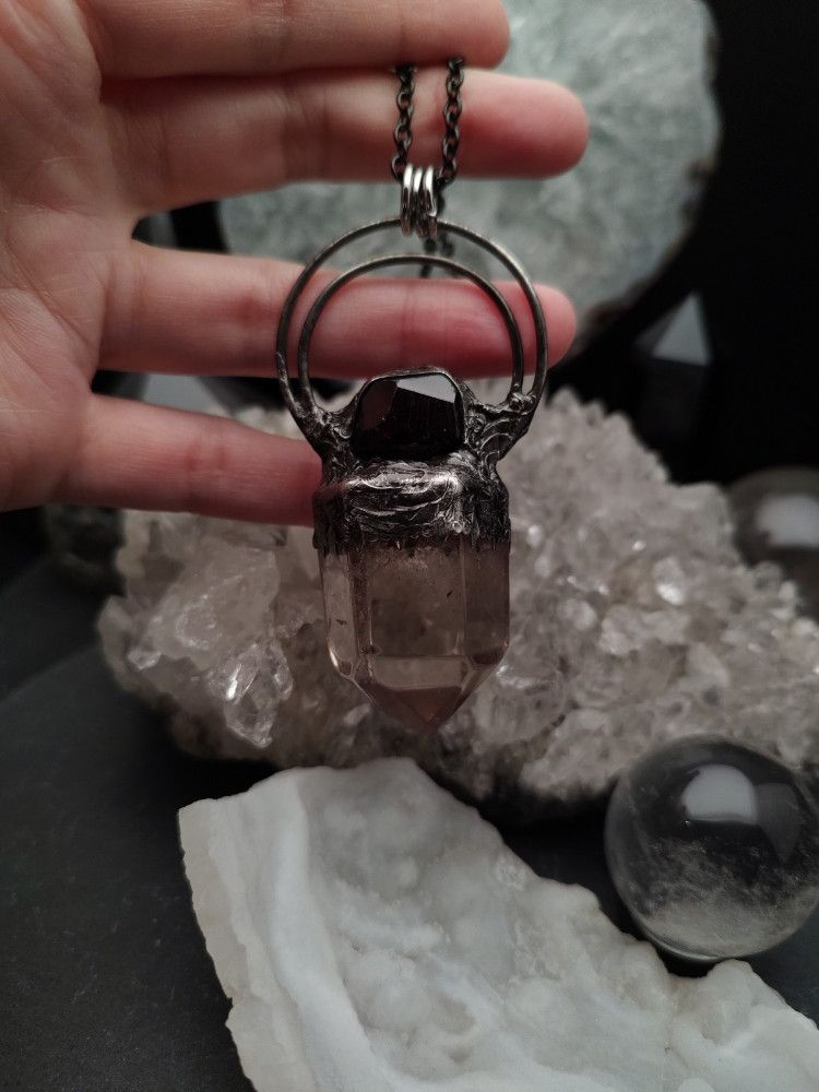 Sorcery Talisman - Smoky Titan product image (5)