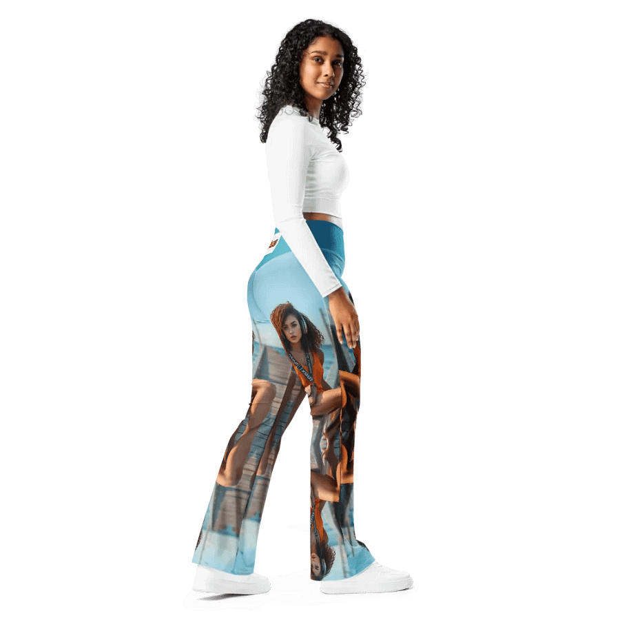 Mirrored Reflection Flare Leggings product image (5)