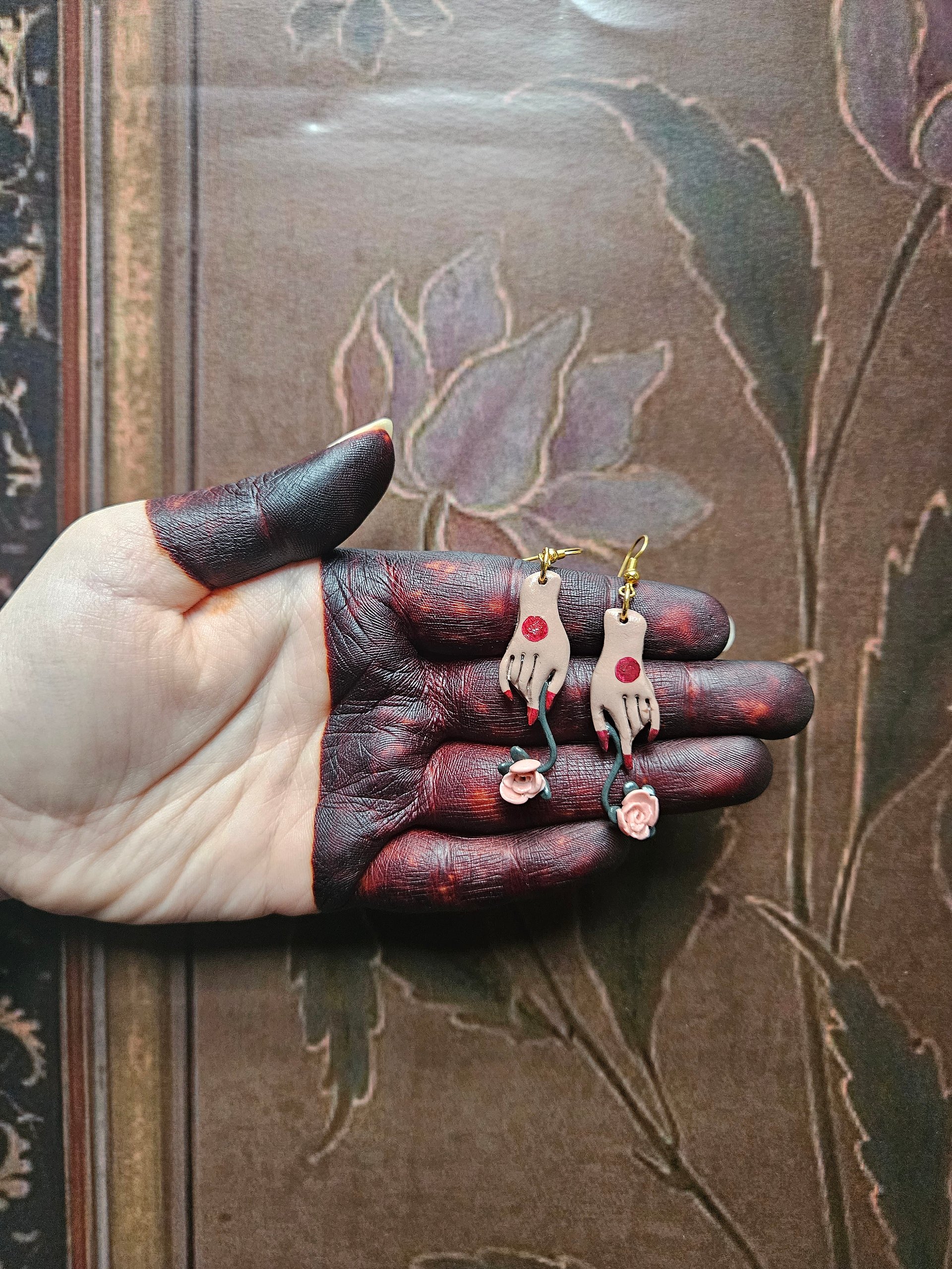 Henna Hands (Medium) product image (2)