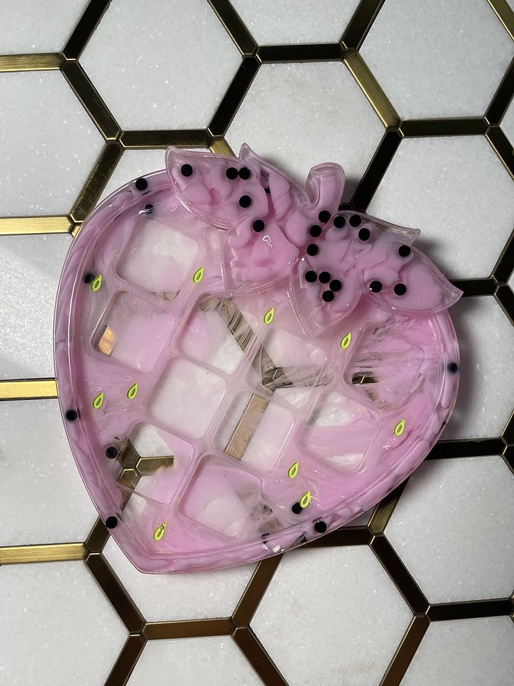 Strawberry Boba Keycap Tray product image (1)