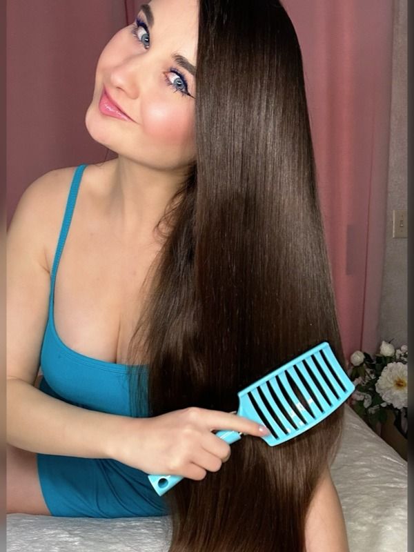 Detangling Hairbrush for Wet & Dry Hair Light Blue product image (1)