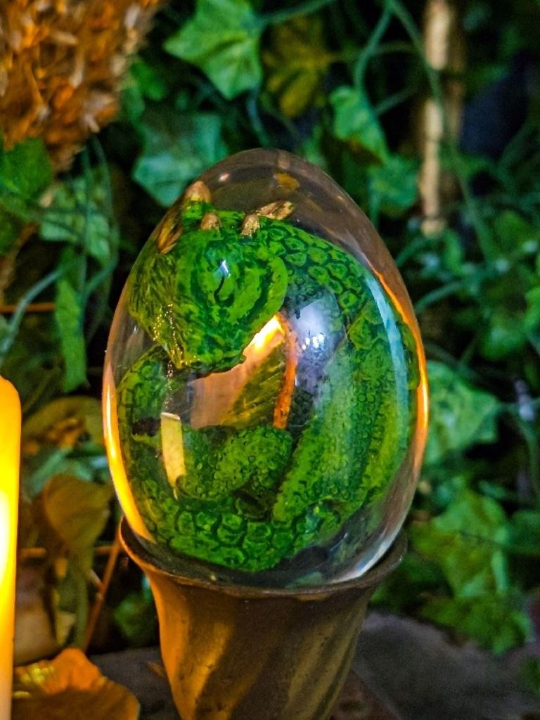 The Armored Kingdom Emerald Blaze Green Dragon Egg product image (5)