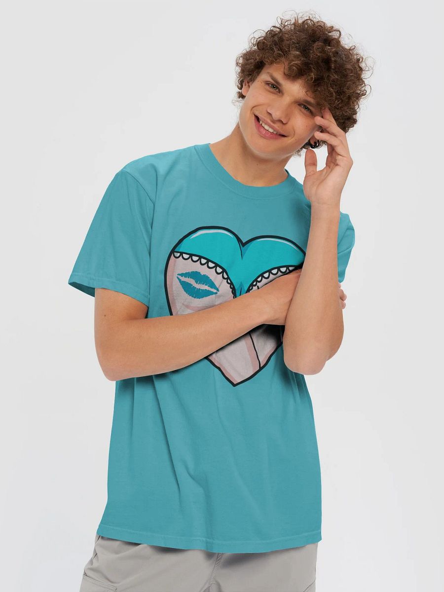 TEAL HEART BUTT TEE product image (5)