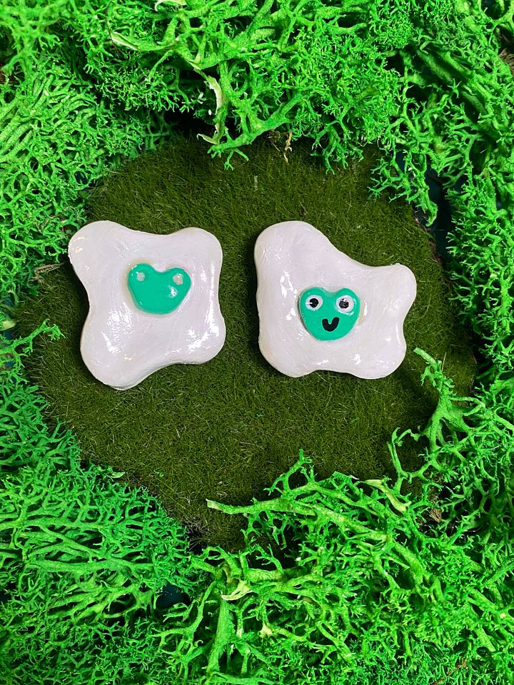 Frog E G G product image (1)