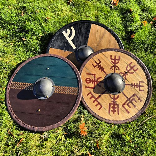 Detta är tre av Forgeheim's Standard Sköldar jag har skapat för att förenkla valet av sköldar. Självklart har alla sköldar si...