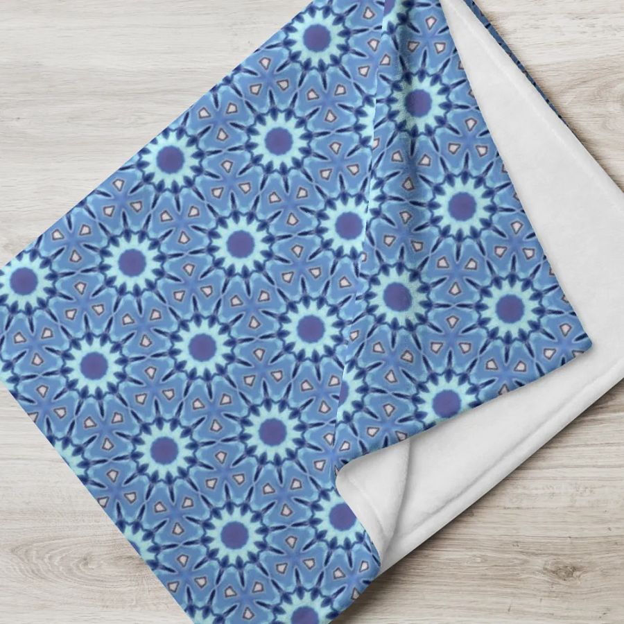 Seamless Flower Patterned Throw Blanket product image (6)