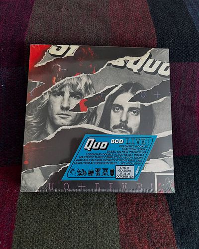 Unboxing and detailed review on its way
Quo : Live Remix 
Similar design to the recent Gillan box set

#statusquo #nowspinning