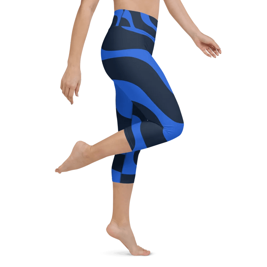 Ripple Effect Yoga Capri Leggings product image (1)