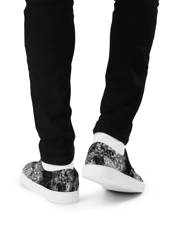 Black and White Graffiti | Men's Lace-Up Canvas Shoes product image (3)