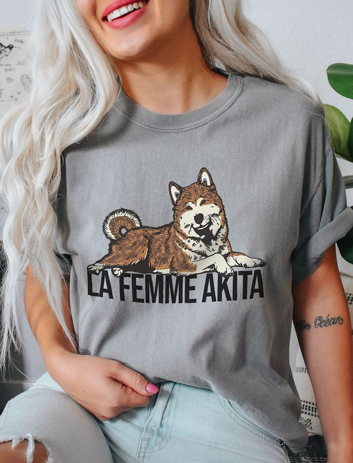 La Femme Akita T-Shirt of an Akita Inu (Brindle) | Funny T-Shirt for Akita Paw-rents product image (11)