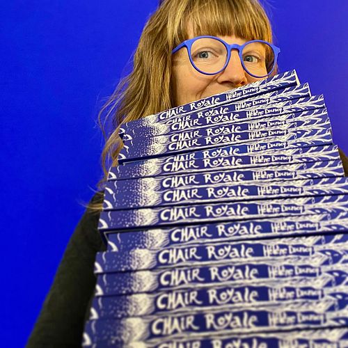 De toi à moi… je ne pensais pas que ça prendrait autant de temps d’envoyer les précommandes! 

J’ai eu la plume tremblante po...
