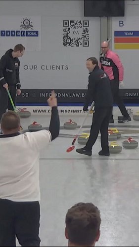 Daniel Schweich 🇱🇺 : Wide Hit, Double, Fist Pump.

Daniel Schweich plays a raise hit, comes a bit wide, and drives the outsid...