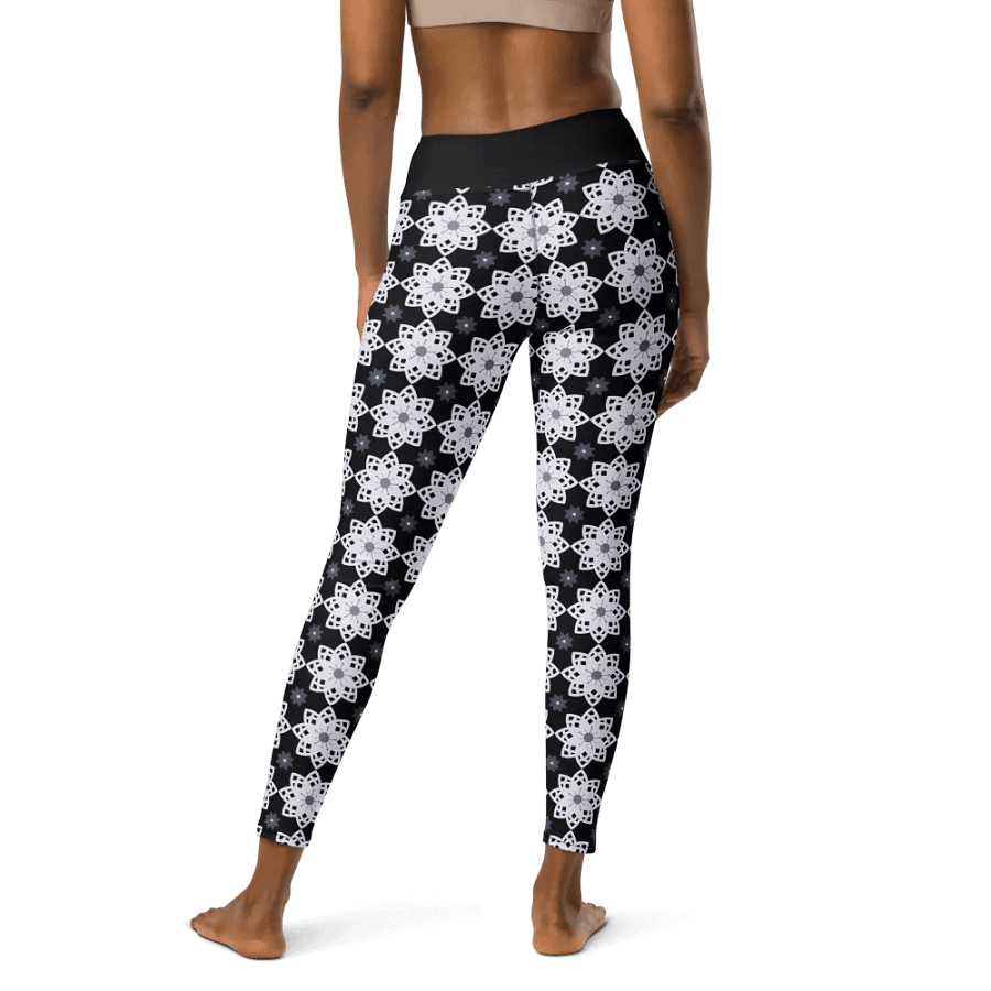 Elegant Floral Pattern High-Waisted Yoga Leggings product image (2)