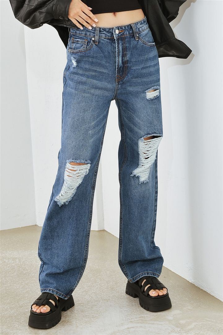 Distressed jeans product image (1)