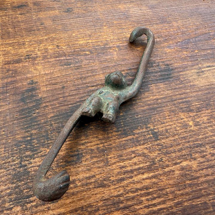 🎎 Japanese Wrought Iron Monkey Hook – Mid-Showa Era – Japan Antique Roadshow product image (1)