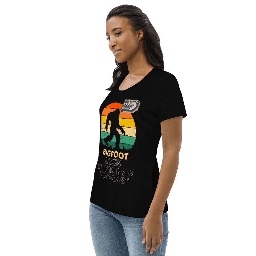 Bigfoot Likes Tee product image (3)