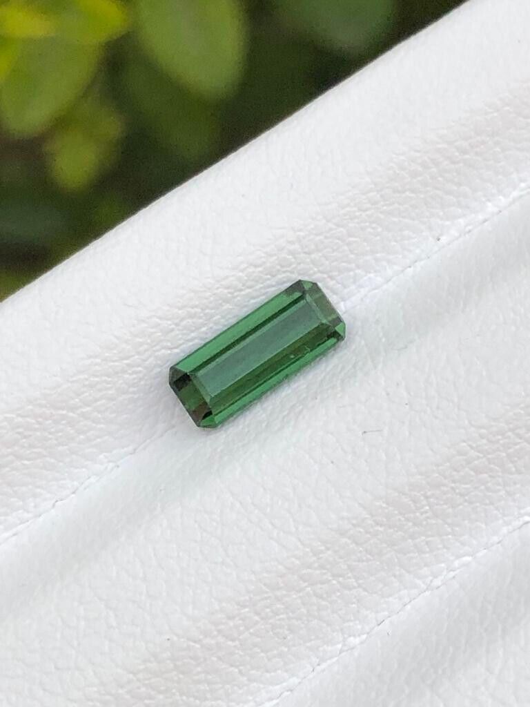 TOURMALINE NATURAL GEMSTONE FOR JEWELRY CHROME COLOR EMERALD CUT, 1.10 CARAT product image (4)