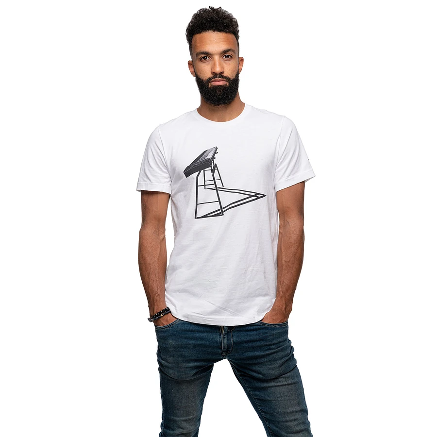Le Tilt T-Shirt product image (5)