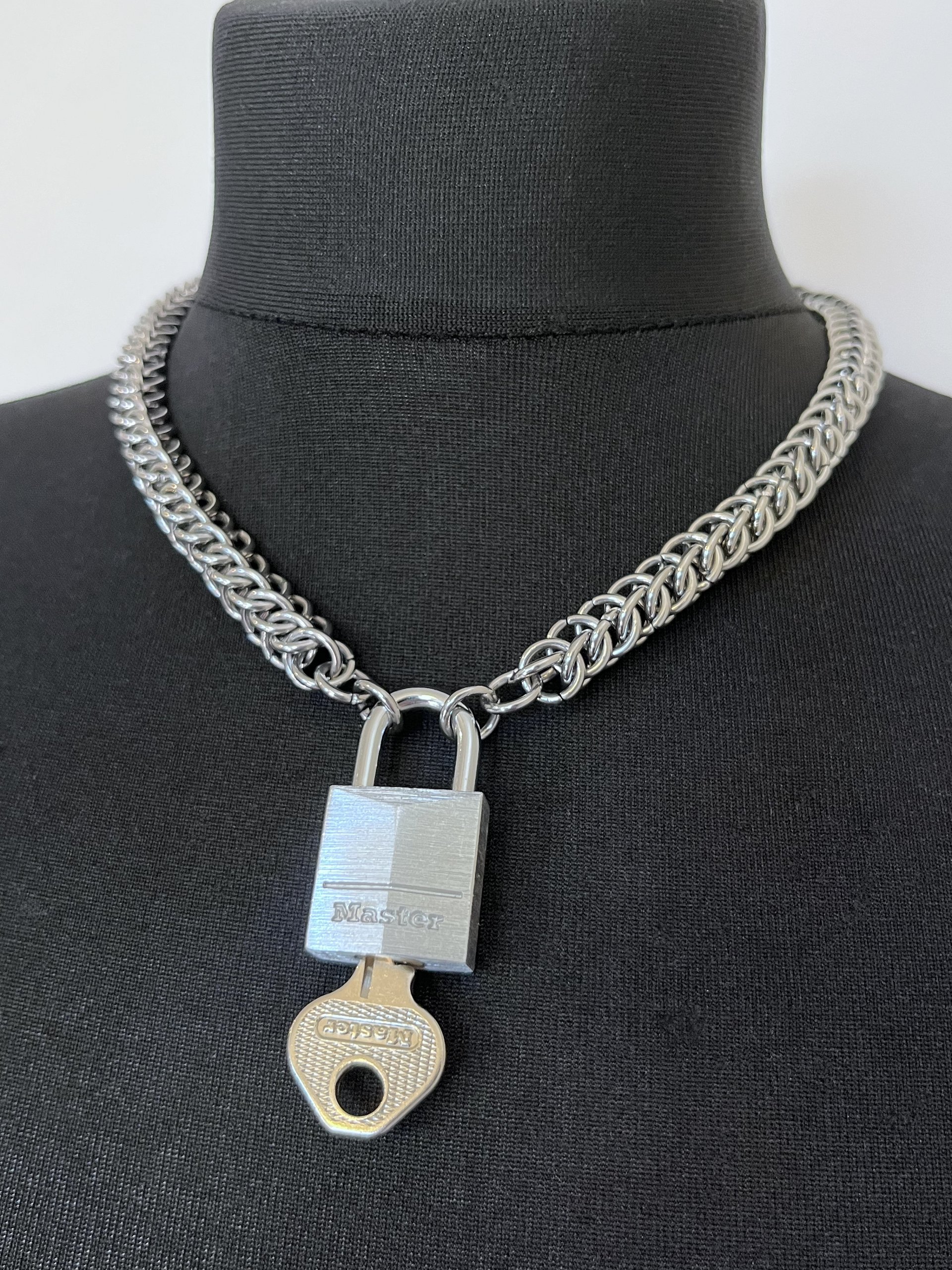 Locked product image (2)