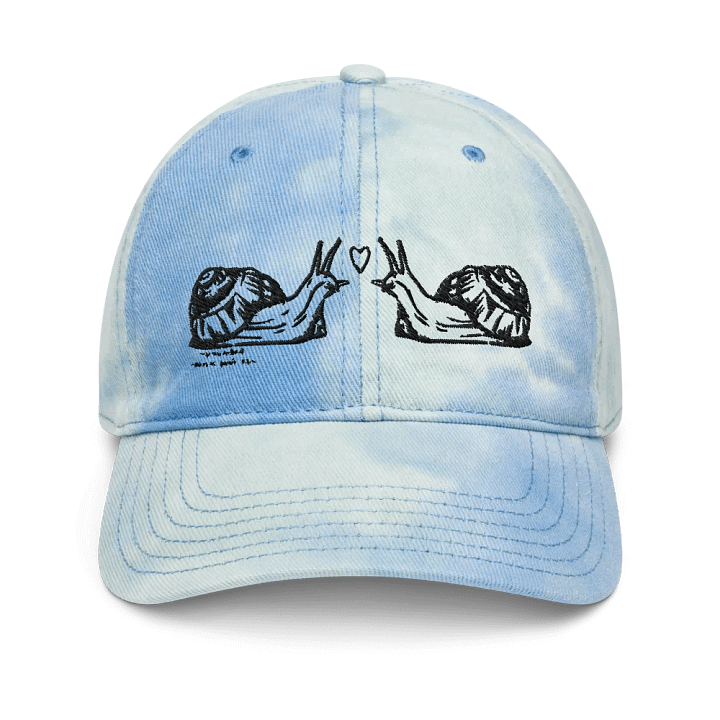 Romantic lover-snails kissing tie-dye hat product image (1)