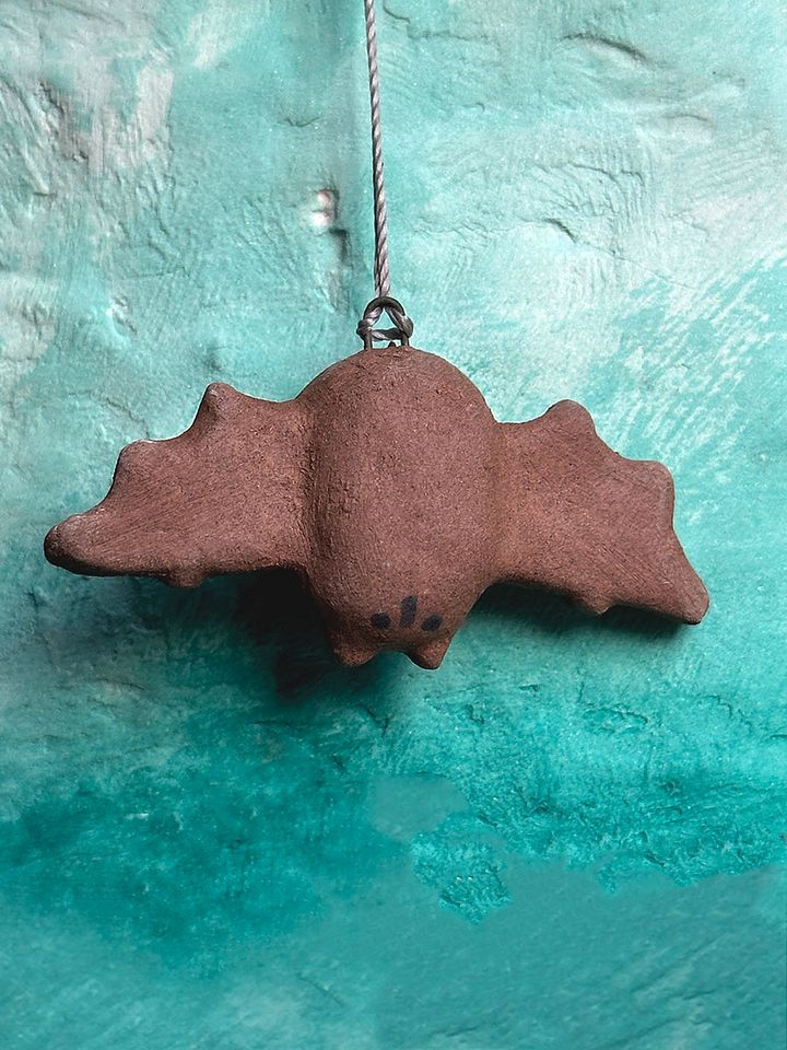 Bat Pendant 2 Ceramic Spill product image (1)
