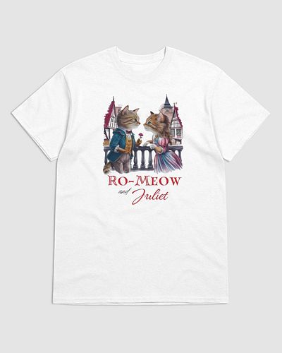 Fall in love with Ro-meow and Juliet in this adorable Shakespearean design. The two star-crossed lovers stare into each other...