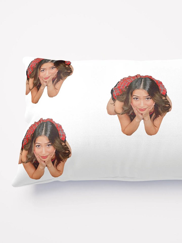 LOOK AT ME Pillow product image (2)
