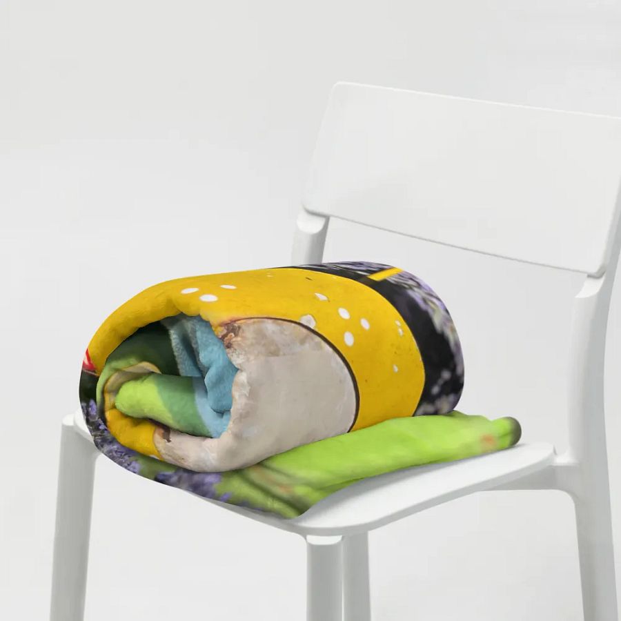 Chili Beans n Chicken Plush Throw Blanket product image (9)