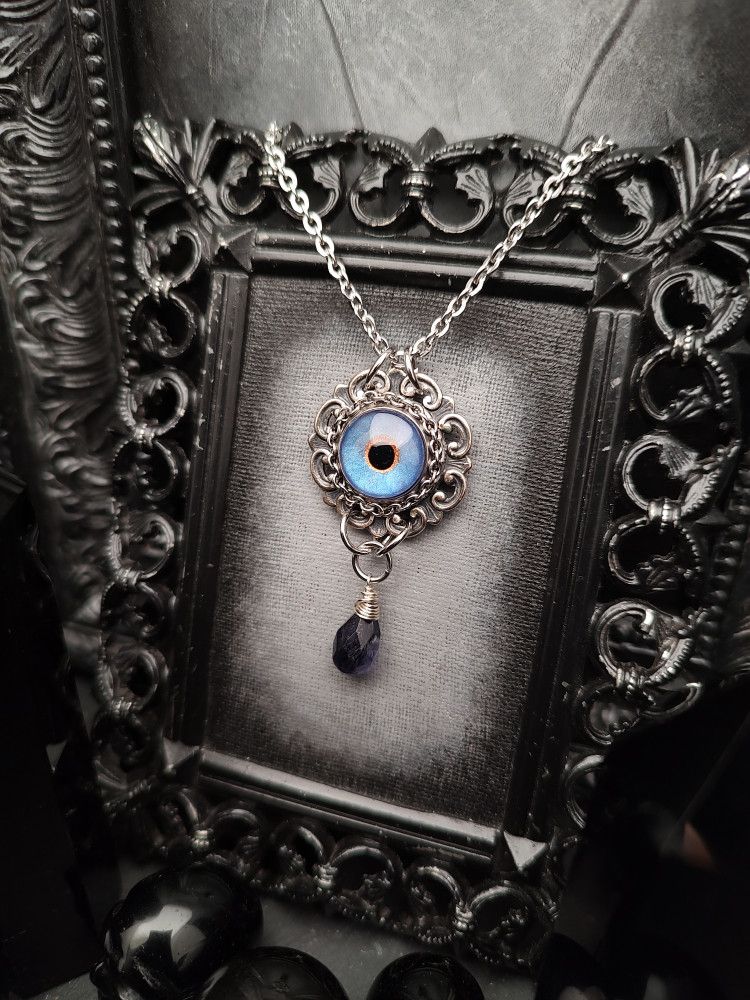 Eye Painted Amulet - MistVeil product image (2)