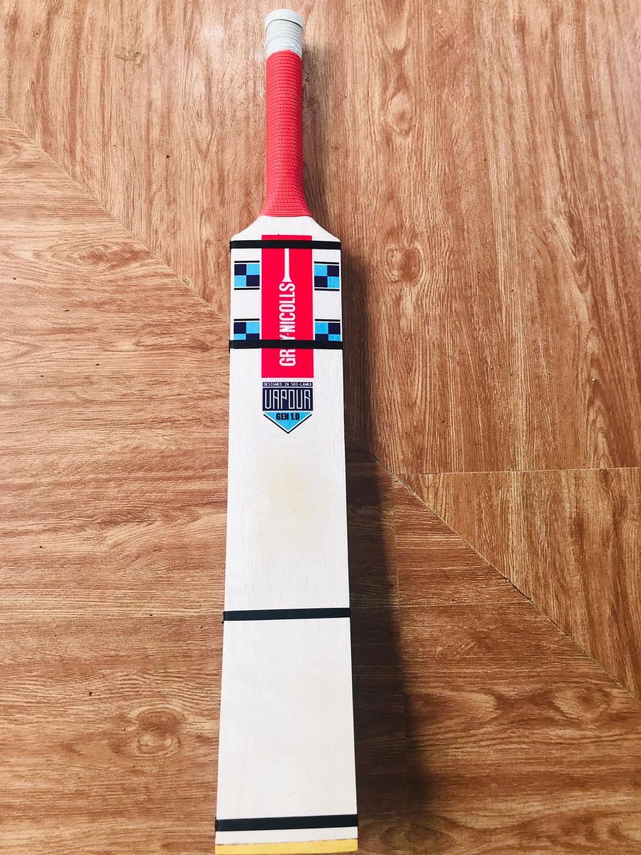 Epic Thunderbolt: Sri Lankan Masterpiece - Hard Tennis Ball Cricket Bat (MRI) product image (12)