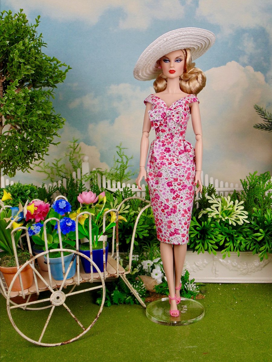Krystin sewing pattern for 12" fashion dolls product image (4)