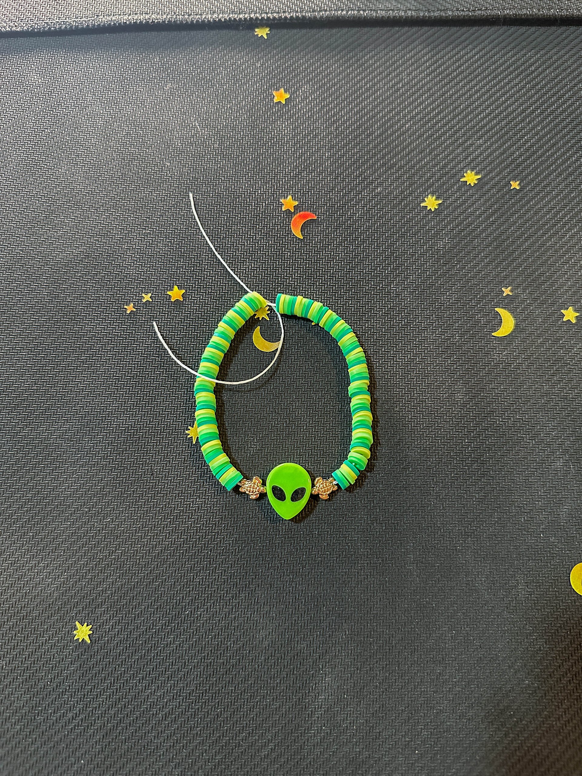 Bracelet ''Billy l'alien'' 👽 product image (1)