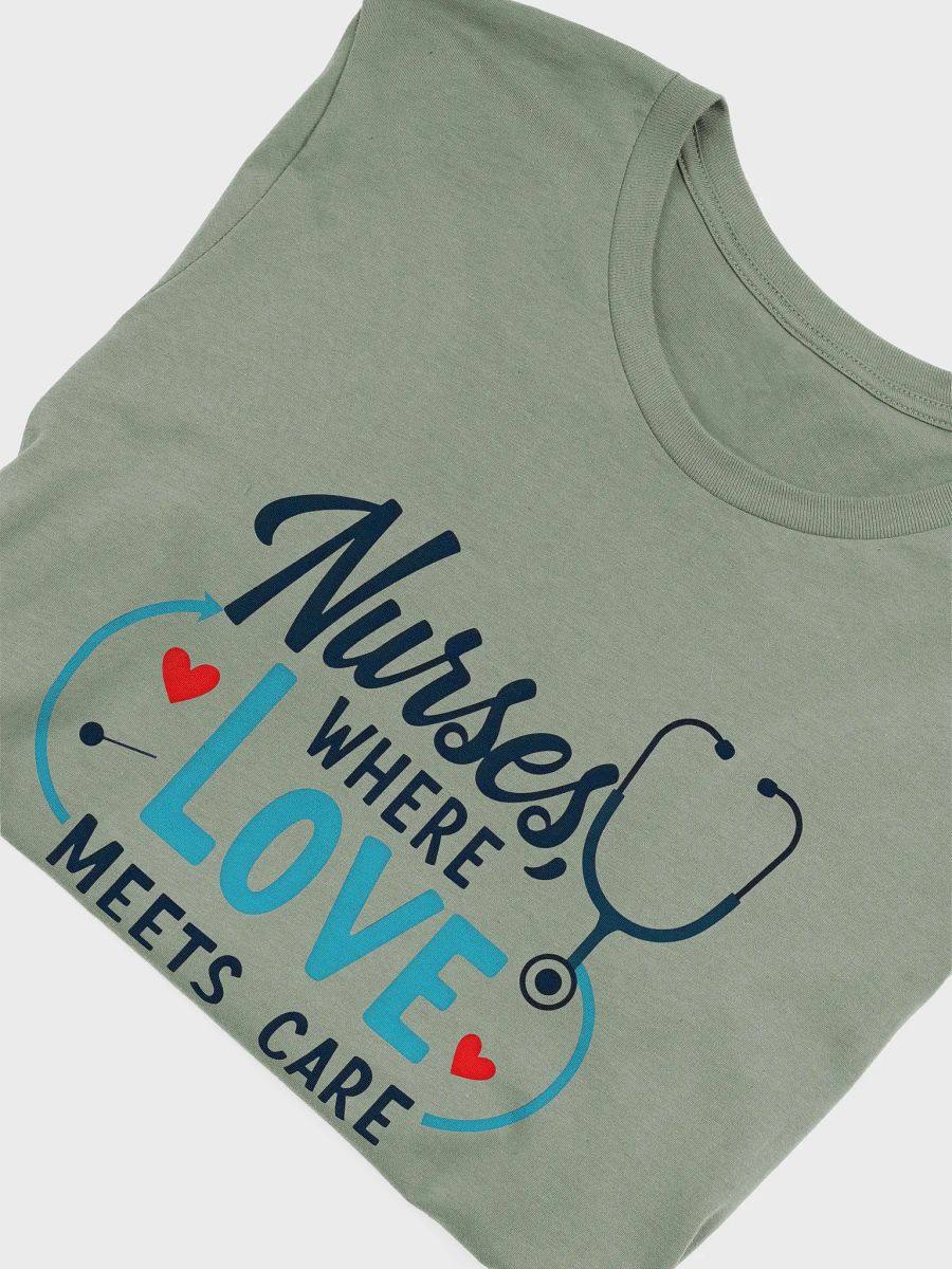 Love Meets Care Nurses T-Shirt product image (42)
