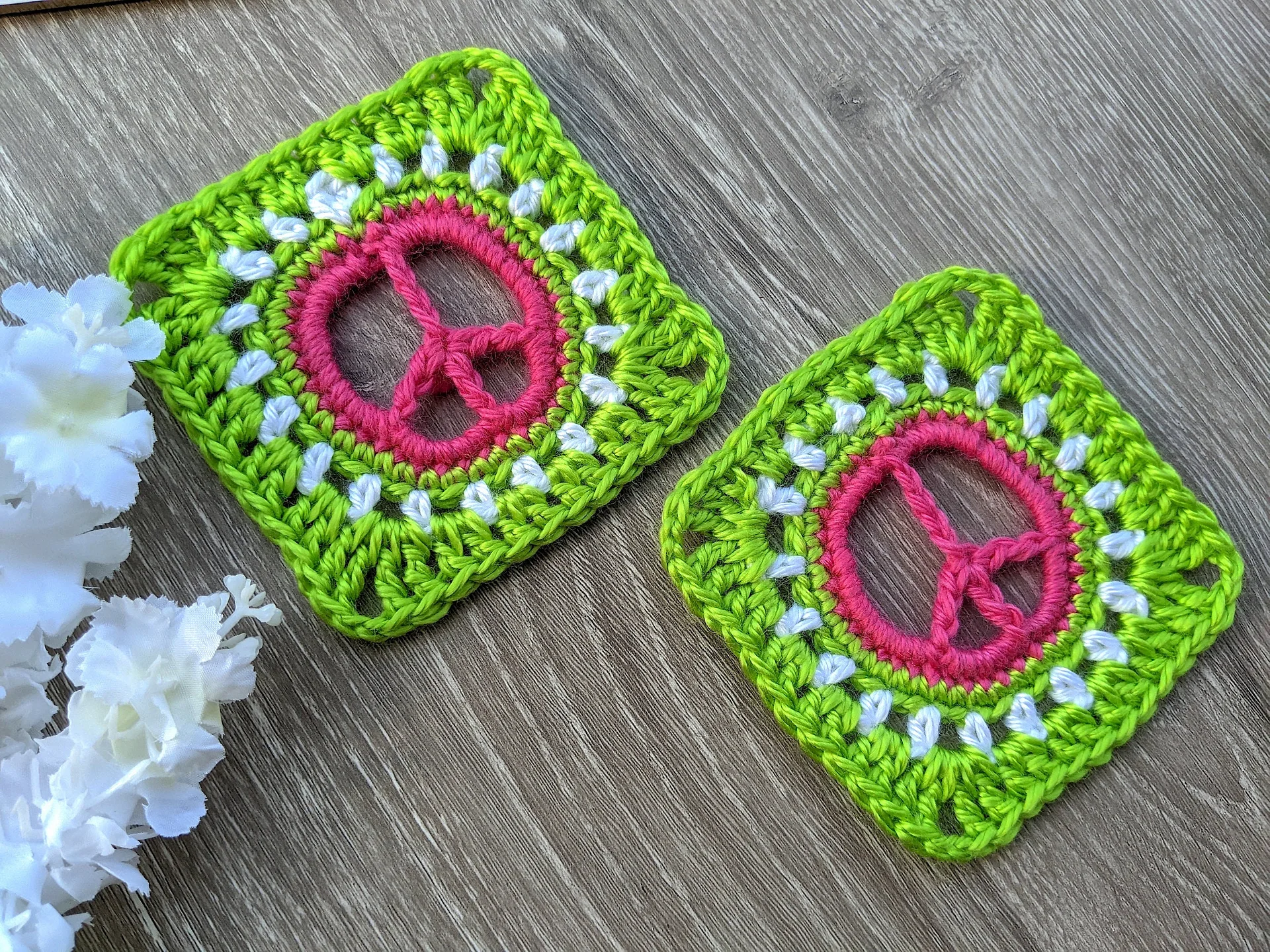 Crochet Peace Sign Granny Square Pattern product image (4)