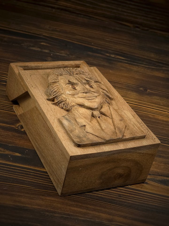 Wooden Playing Cards Box with Joker on It product image (2)
