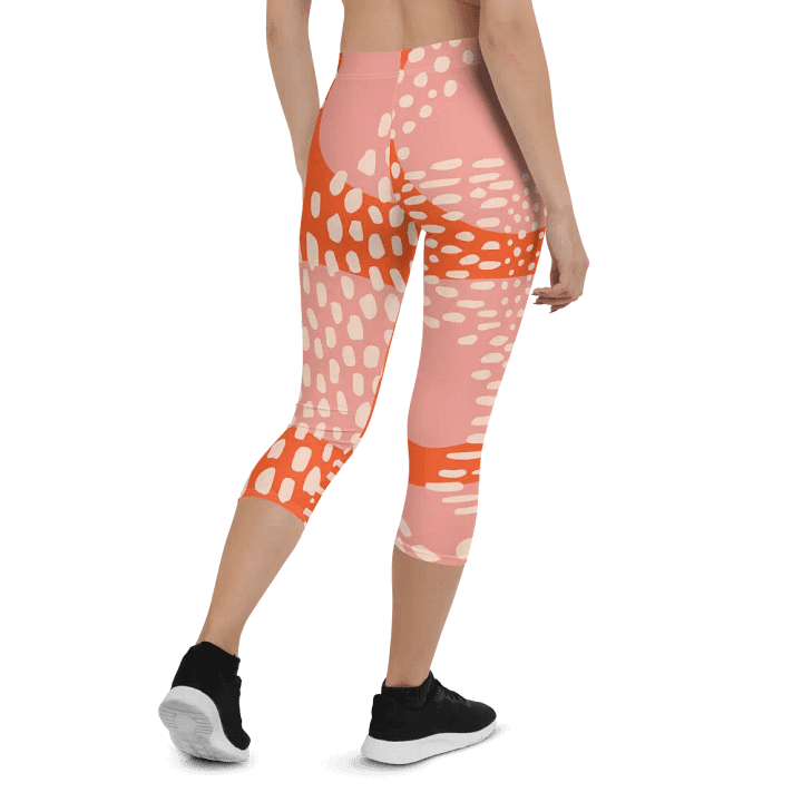 Flowing Organic Dreams Capri Leggings product image (2)