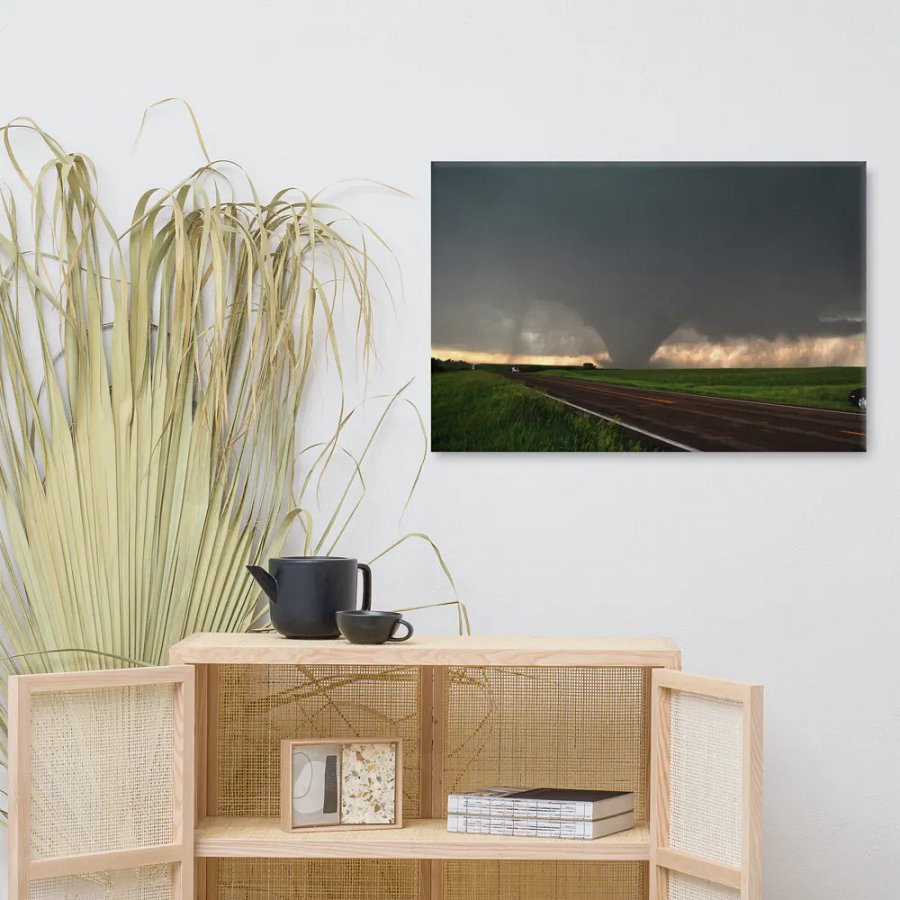 Bennington, KS. Tornado product image (9)
