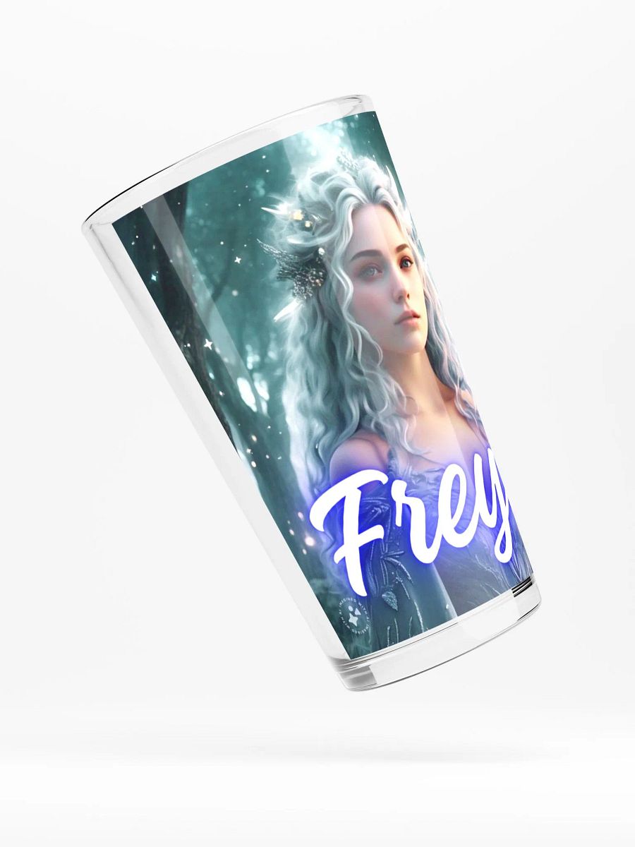 Shaker Pint Glass product image (4)
