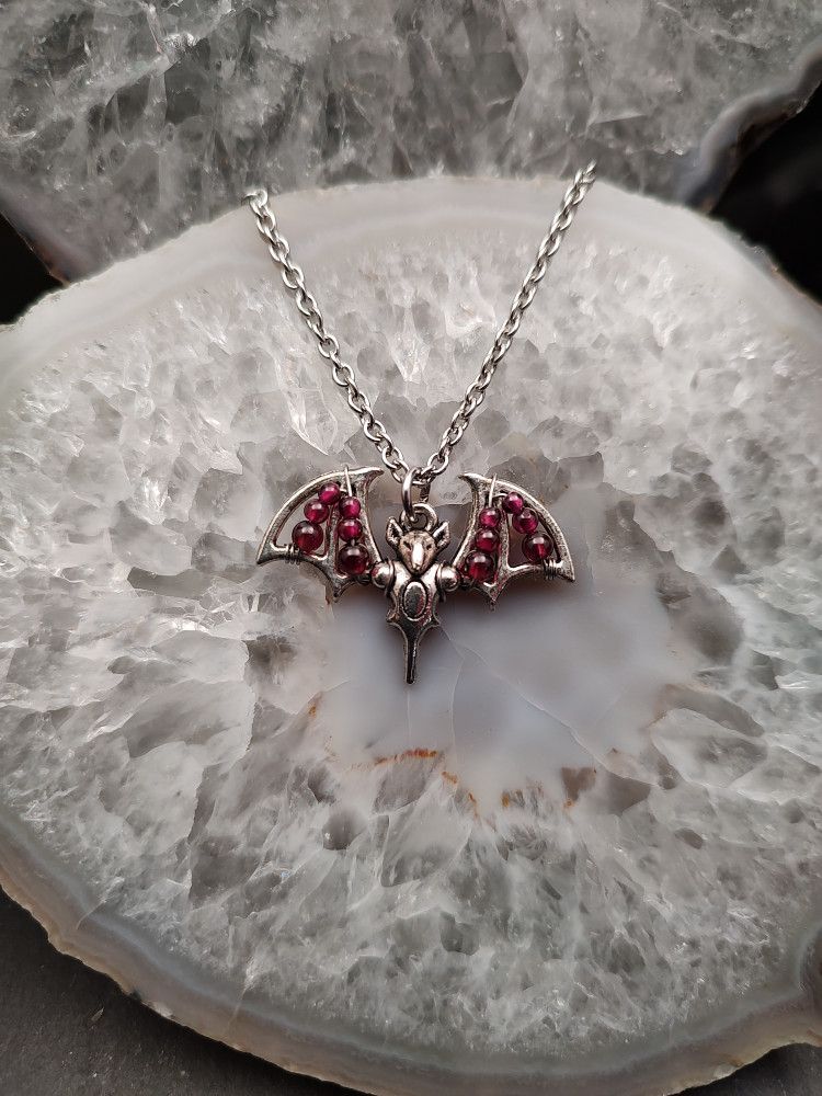 Bats Bejeweled - Garnet Shadow II product image (1)