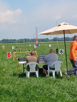 Orange beauty #fypage #foryoupage #hobby #highpowerrockets #rocketry #beautifulday #viral 